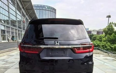 Honda Odyssey IV, 2022 год, 2 600 000 рублей, 5 фотография