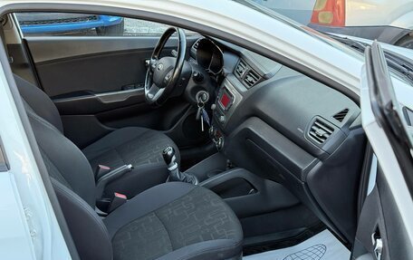 KIA Rio III рестайлинг, 2013 год, 870 000 рублей, 17 фотография