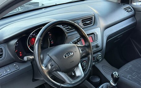 KIA Rio III рестайлинг, 2013 год, 870 000 рублей, 18 фотография