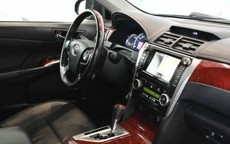 Toyota Camry, 2012 год, 1 640 000 рублей, 12 фотография