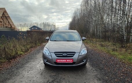 KIA cee'd I рестайлинг, 2008 год, 450 000 рублей, 1 фотография