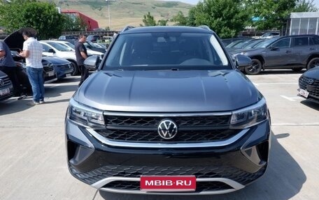 Volkswagen Taos, 2022 год, 2 100 000 рублей, 1 фотография