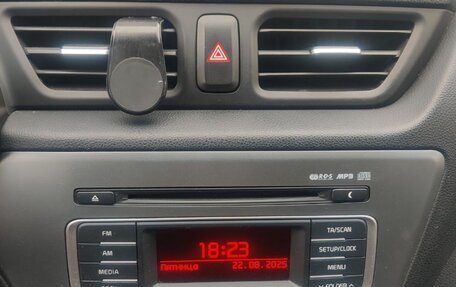 KIA Rio III рестайлинг, 2015 год, 1 200 000 рублей, 13 фотография