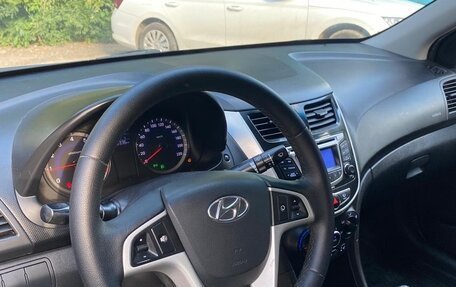 Hyundai Solaris II рестайлинг, 2012 год, 499 000 рублей, 2 фотография