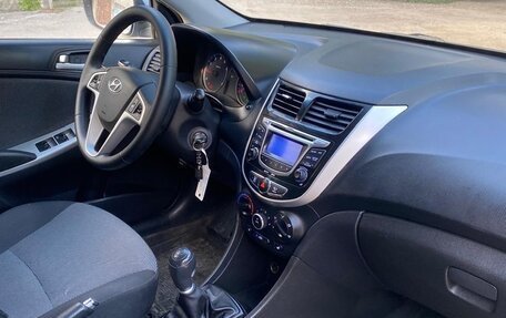 Hyundai Solaris II рестайлинг, 2012 год, 499 000 рублей, 6 фотография