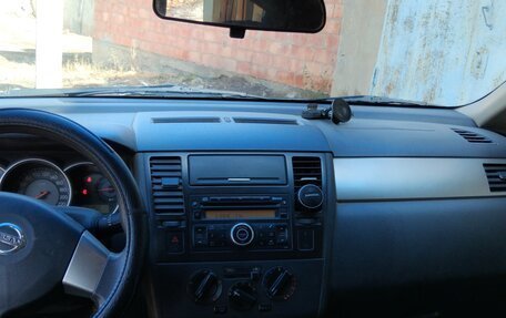 Nissan Tiida, 2008 год, 650 000 рублей, 2 фотография