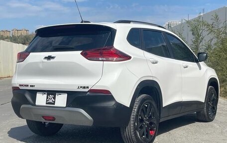 Chevrolet Tracker, 2021 год, 1 000 000 рублей, 4 фотография