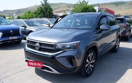 Volkswagen Taos, 2022 год, 2 100 000 рублей, 3 фотография