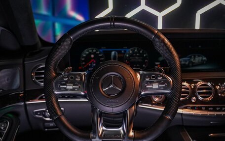 Mercedes-Benz S-Класс AMG, 2018 год, 11 000 000 рублей, 40 фотография