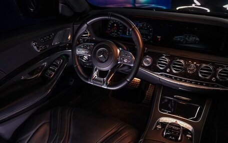 Mercedes-Benz S-Класс AMG, 2018 год, 11 000 000 рублей, 39 фотография