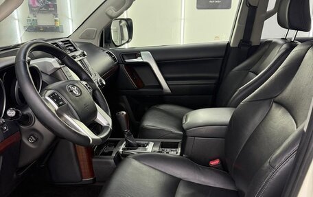 Toyota Land Cruiser Prado 150 рестайлинг 2, 2017 год, 3 750 000 рублей, 11 фотография