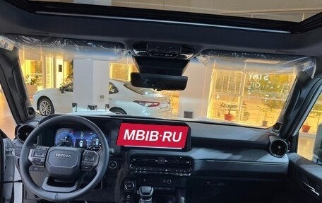 Toyota Land Cruiser Prado, 2024 год, 9 100 000 рублей, 13 фотография