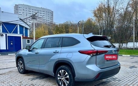 Toyota Highlander, 2021 год, 4 150 000 рублей, 2 фотография