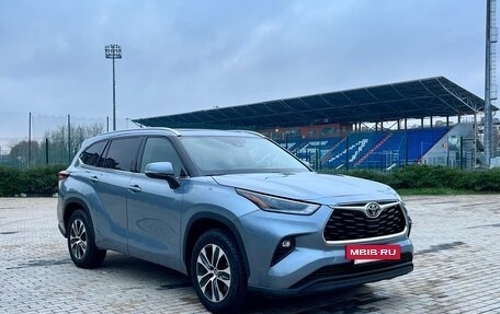 Toyota Highlander, 2021 год, 4 150 000 рублей, 4 фотография