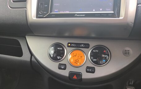 Nissan Note II рестайлинг, 2005 год, 640 000 рублей, 20 фотография