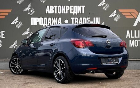 Opel Astra J, 2011 год, 990 000 рублей, 5 фотография