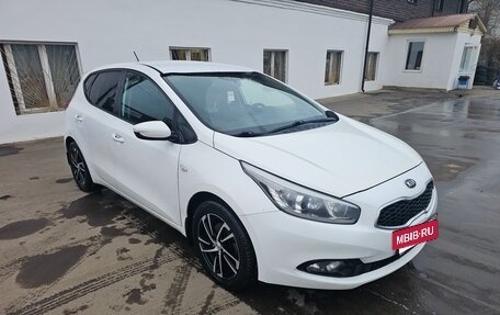 KIA cee'd III, 2015 год, 900 000 рублей, 2 фотография