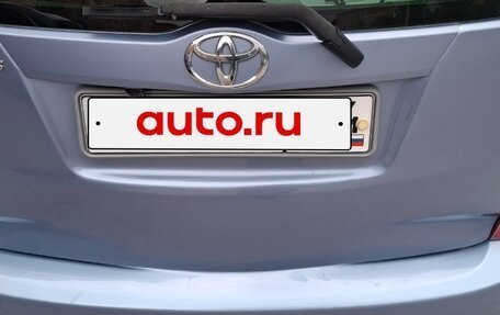 Toyota Ractis II, 2013 год, 870 000 рублей, 3 фотография