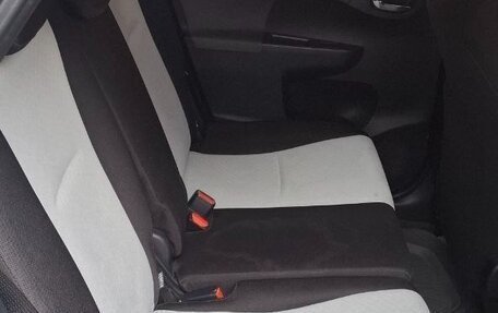 Toyota Ractis II, 2013 год, 870 000 рублей, 8 фотография