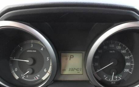 Toyota Land Cruiser Prado 150 рестайлинг 2, 2015 год, 2 850 000 рублей, 11 фотография