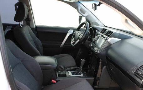 Toyota Land Cruiser Prado 150 рестайлинг 2, 2015 год, 2 850 000 рублей, 12 фотография