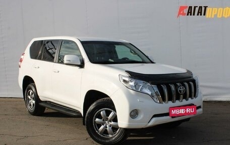 Toyota Land Cruiser Prado 150 рестайлинг 2, 2015 год, 2 850 000 рублей, 3 фотография