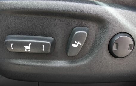 Toyota Land Cruiser Prado 150 рестайлинг 2, 2015 год, 2 850 000 рублей, 17 фотография