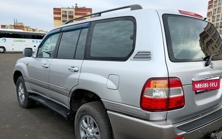 Toyota Land Cruiser 100 рестайлинг 2, 2006 год, 1 900 000 рублей, 7 фотография