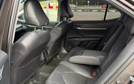 Toyota Camry, 2022 год, 3 100 000 рублей, 13 фотография