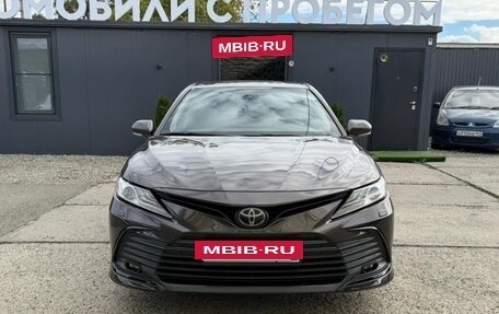 Toyota Camry, 2022 год, 3 100 000 рублей, 2 фотография