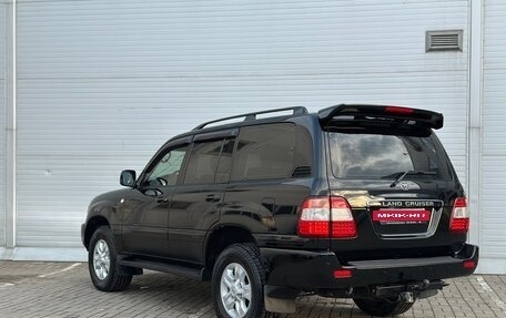 Toyota Land Cruiser 100 рестайлинг 2, 2006 год, 2 800 000 рублей, 12 фотография