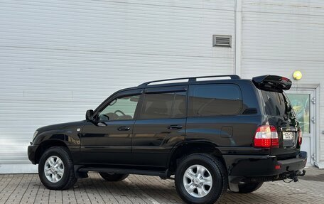 Toyota Land Cruiser 100 рестайлинг 2, 2006 год, 2 800 000 рублей, 18 фотография
