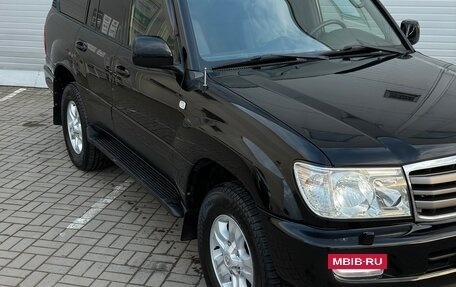 Toyota Land Cruiser 100 рестайлинг 2, 2006 год, 2 800 000 рублей, 8 фотография