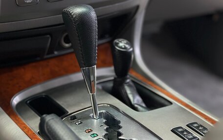 Toyota Land Cruiser 100 рестайлинг 2, 2006 год, 2 800 000 рублей, 24 фотография