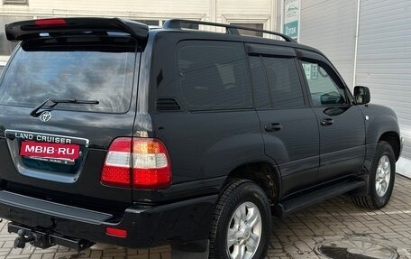 Toyota Land Cruiser 100 рестайлинг 2, 2006 год, 2 800 000 рублей, 13 фотография