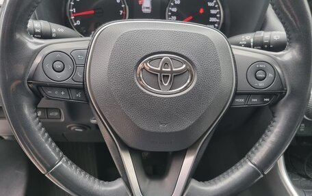 Toyota RAV4, 2021 год, 3 730 000 рублей, 12 фотография