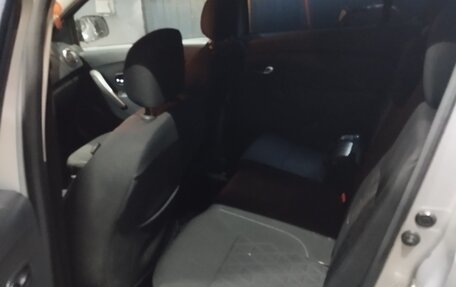 Renault Sandero II рестайлинг, 2015 год, 1 250 000 рублей, 15 фотография