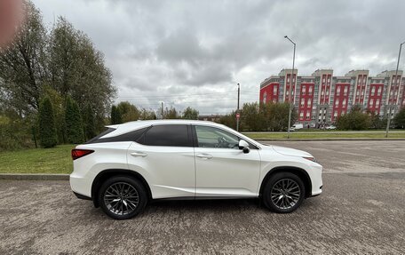 Lexus RX IV рестайлинг, 2017 год, 3 790 000 рублей, 4 фотография