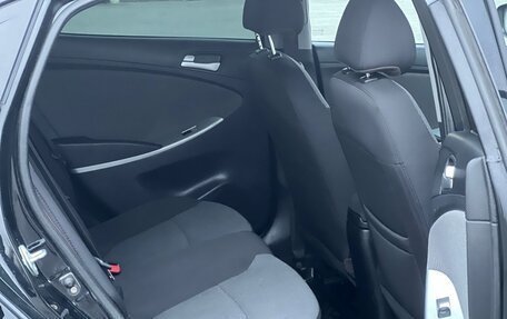 Hyundai Solaris II рестайлинг, 2013 год, 825 000 рублей, 12 фотография