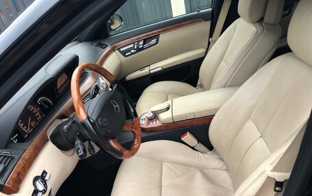 Mercedes-Benz S-Класс, 2006 год, 1 300 000 рублей, 9 фотография