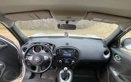 Nissan Juke II, 2011 год, 880 000 рублей, 20 фотография