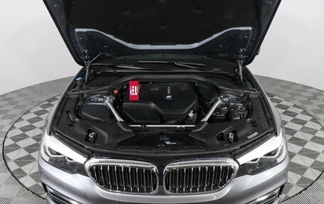 BMW 5 серия, 2019 год, 3 949 000 рублей, 10 фотография