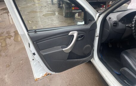 Renault Logan I, 2013 год, 250 000 рублей, 6 фотография