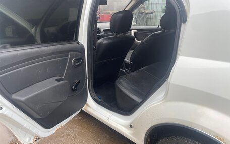 Renault Logan I, 2013 год, 250 000 рублей, 7 фотография