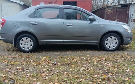Chevrolet Cobalt II, 2013 год, 620 000 рублей, 3 фотография