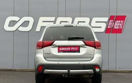 Mitsubishi Outlander III рестайлинг 3, 2018 год, 2 150 000 рублей, 4 фотография