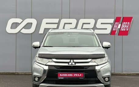 Mitsubishi Outlander III рестайлинг 3, 2018 год, 2 150 000 рублей, 3 фотография