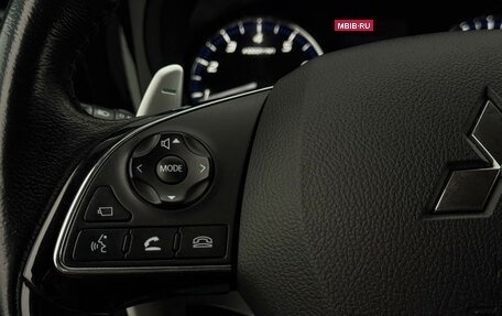 Mitsubishi Outlander III рестайлинг 3, 2018 год, 2 150 000 рублей, 16 фотография