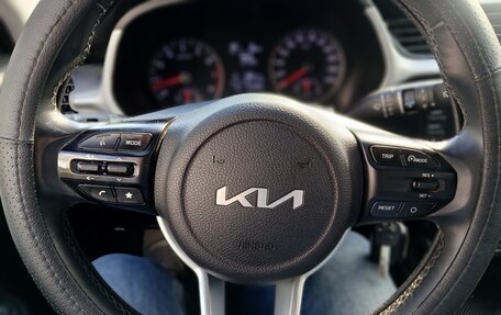 KIA Rio IV, 2021 год, 1 600 000 рублей, 16 фотография