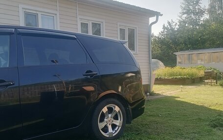 Mitsubishi Grandis, 2004 год, 800 000 рублей, 5 фотография